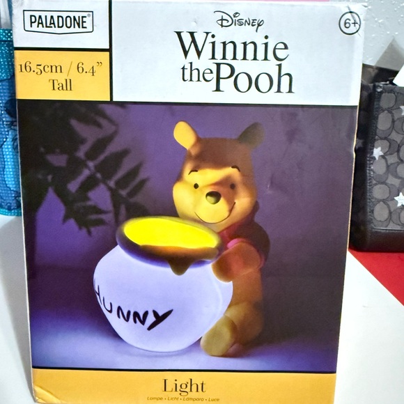 Disney Winnie the Pooh Night Light - Picture 1 of 3